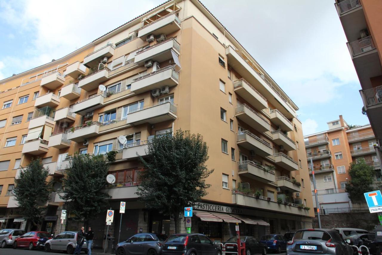 Le Piazze Di Roma Sweet Apartment Exteriör bild
